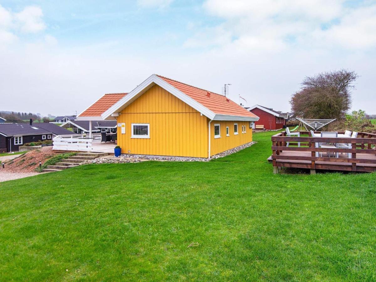 8 Person Holiday Home In 노르보르 객실 사진