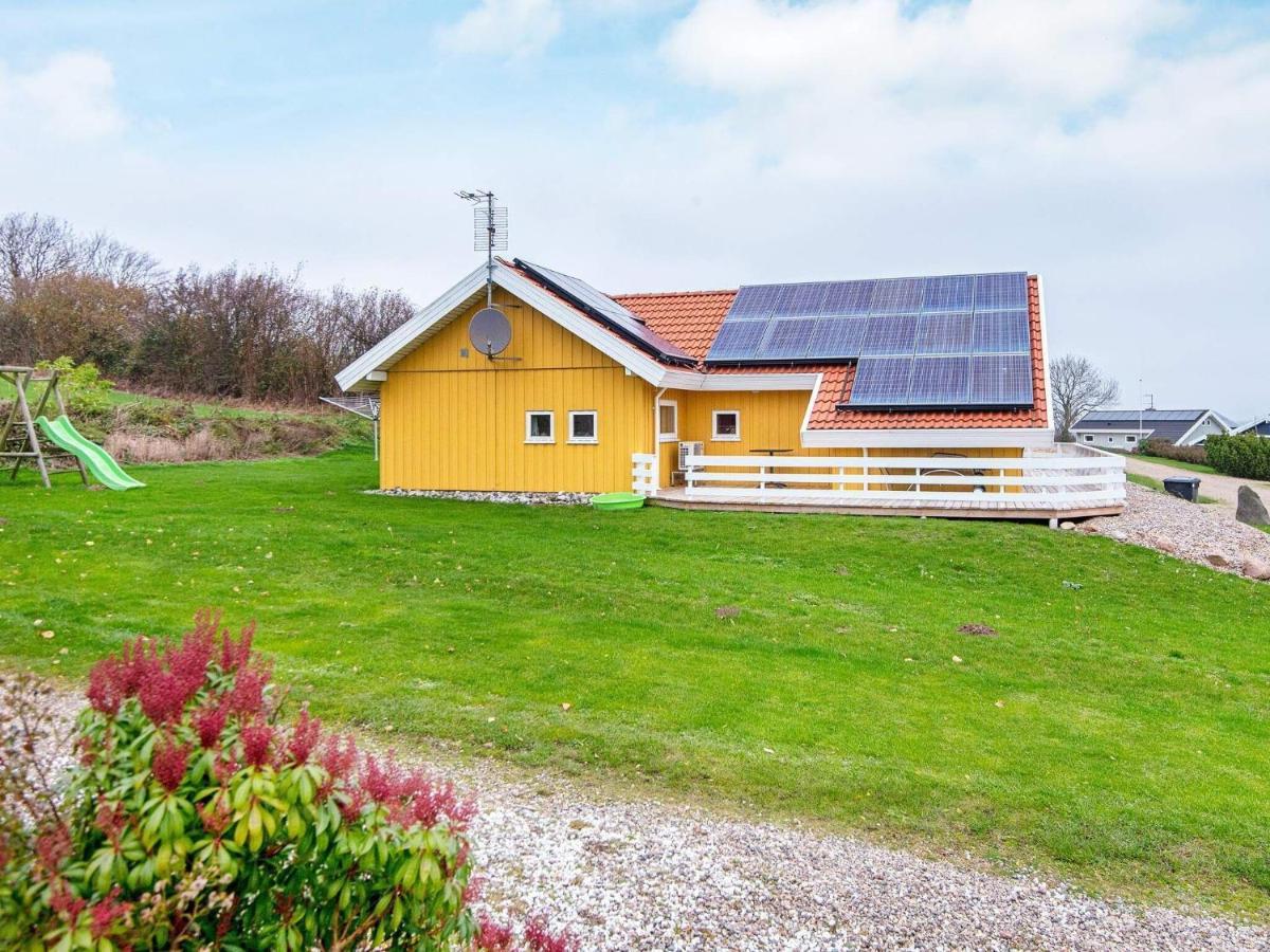 8 Person Holiday Home In 노르보르 객실 사진